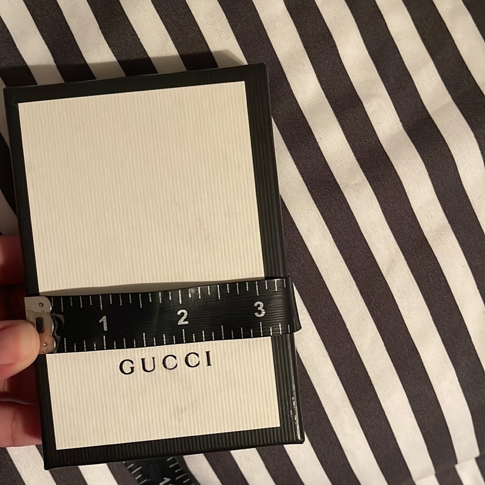 Gucci - Picture 4 of 4